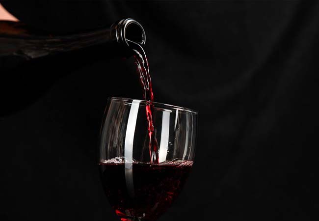 红酒加盟：葡萄酒与美食搭配法则
